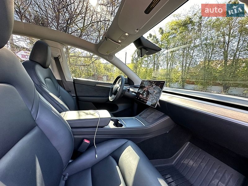Внедорожник / Кроссовер Tesla Model Y 2024 в Виннице