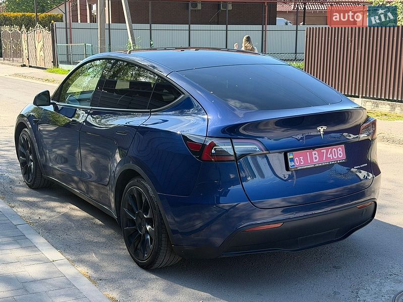 Внедорожник / Кроссовер Tesla Model Y 2023 в Владимире