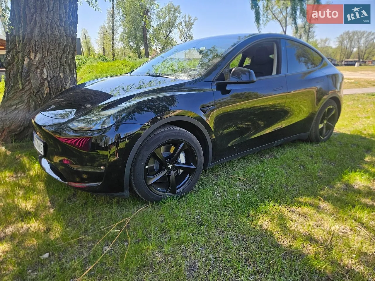 2025 Tesla Model Y - мініатюра 28