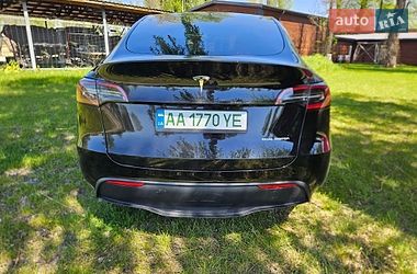 Позашляховик / Кросовер Tesla Model Y 2024 в Києві