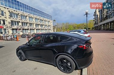 Позашляховик / Кросовер Tesla Model Y 2024 в Києві