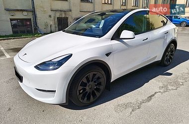 Внедорожник / Кроссовер Tesla Model Y 2022 в Киеве