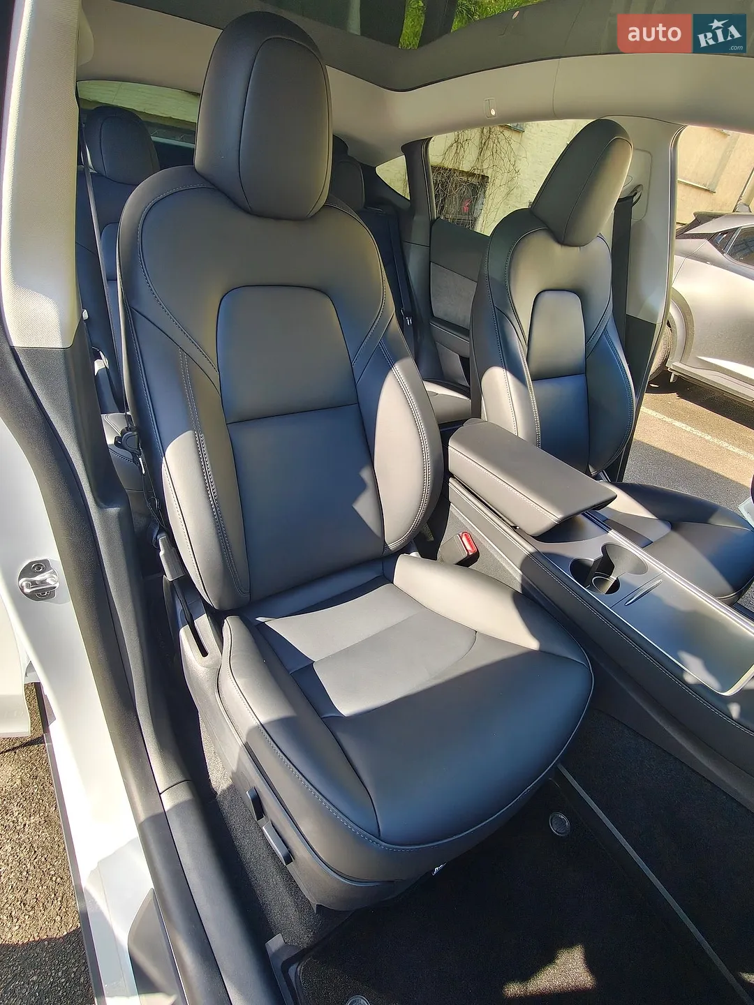 2022 Tesla Model Y - мініатюра 14