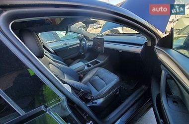 Внедорожник / Кроссовер Tesla Model Y 2024 в Запорожье