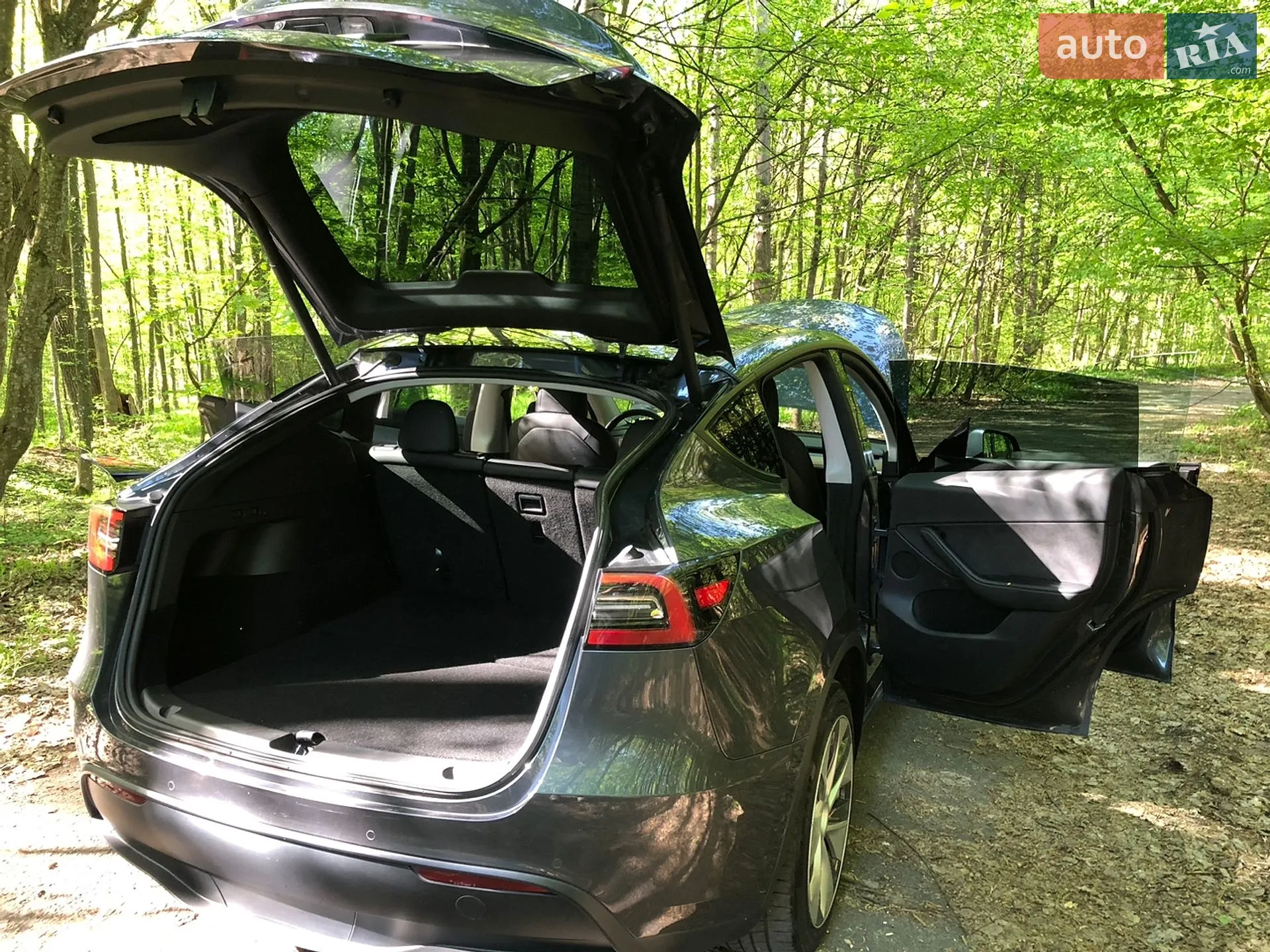 2022 Tesla Model Y - мініатюра 8