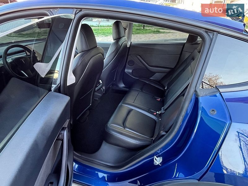 Внедорожник / Кроссовер Tesla Model Y 2021 в Борисполе