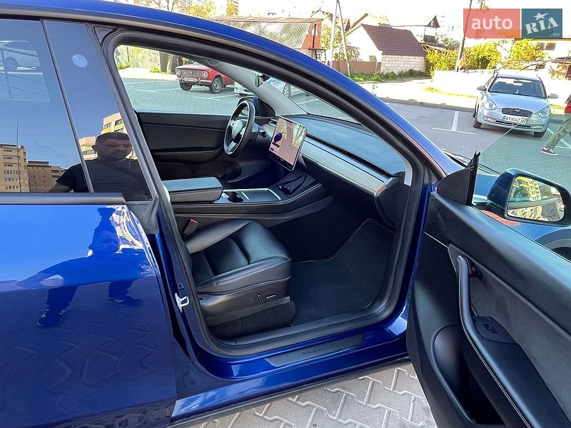 Внедорожник / Кроссовер Tesla Model Y 2021 в Борисполе