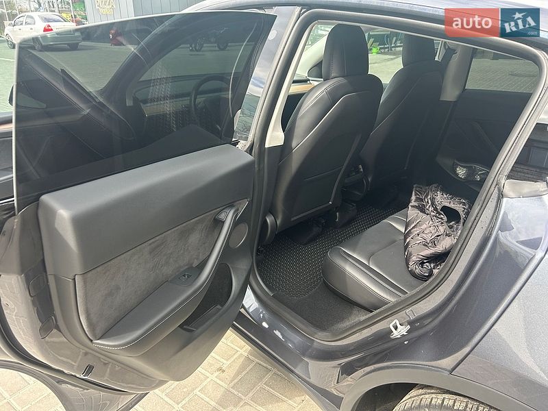 Внедорожник / Кроссовер Tesla Model Y 2022 в Новомосковске