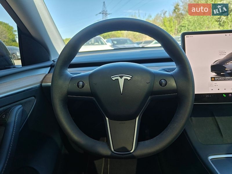 Позашляховик / Кросовер Tesla Model Y 2024 в Львові