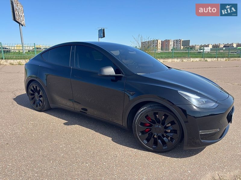 Внедорожник / Кроссовер Tesla Model Y 2023 в Одессе