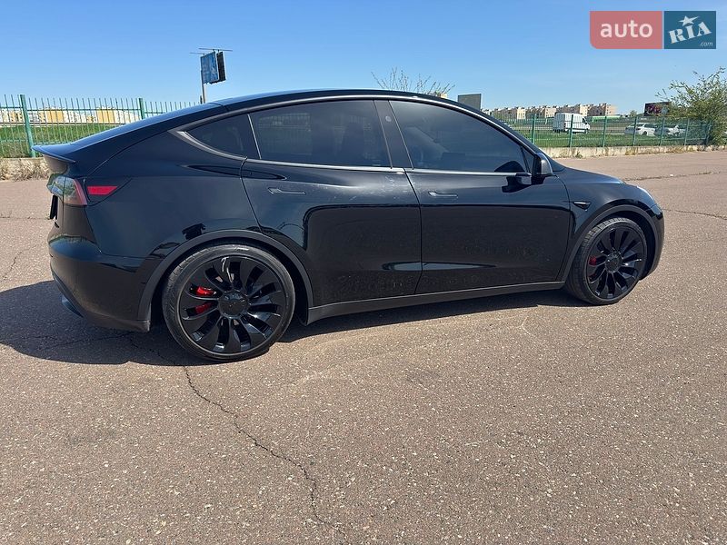 Внедорожник / Кроссовер Tesla Model Y 2023 в Одессе