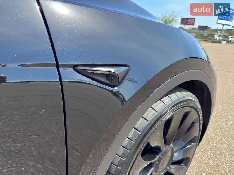 Внедорожник / Кроссовер Tesla Model Y 2023 в Одессе