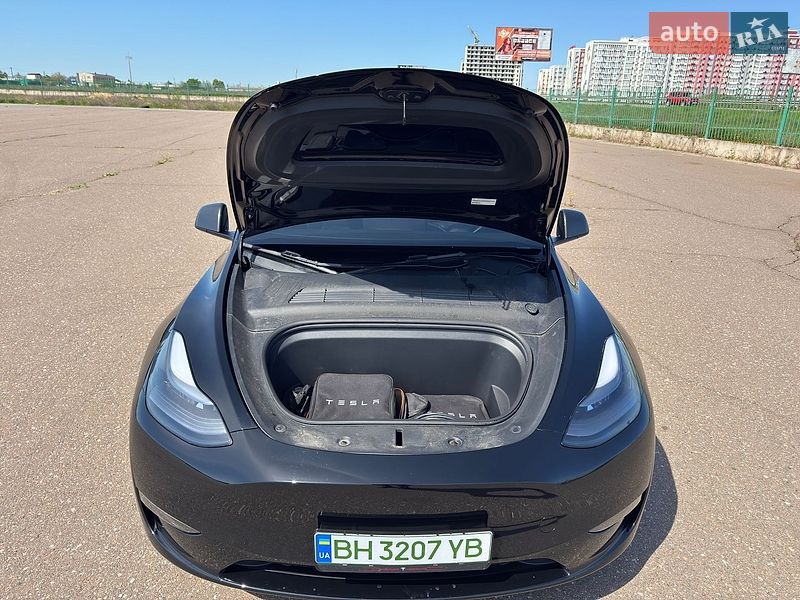 Внедорожник / Кроссовер Tesla Model Y 2023 в Одессе