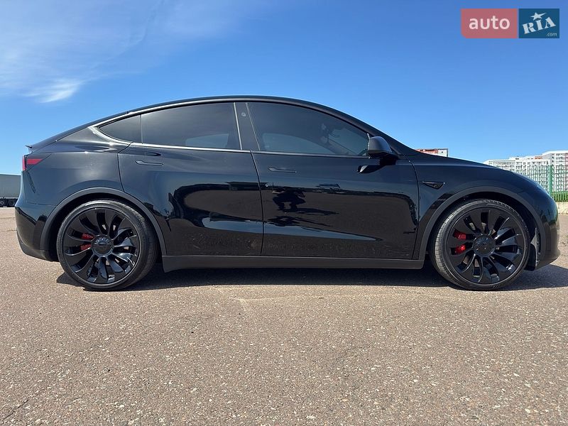 Внедорожник / Кроссовер Tesla Model Y 2023 в Одессе