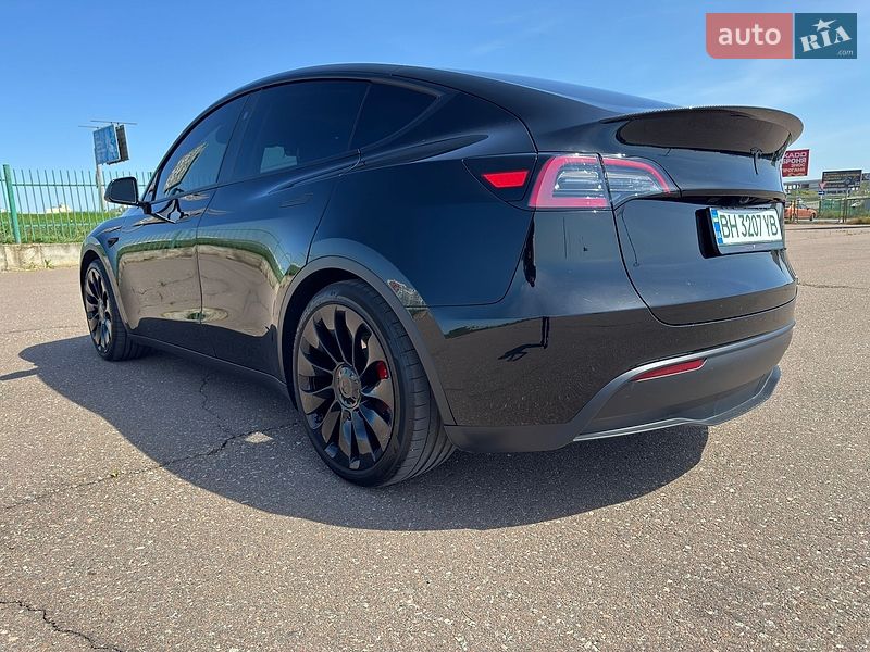 Внедорожник / Кроссовер Tesla Model Y 2023 в Одессе