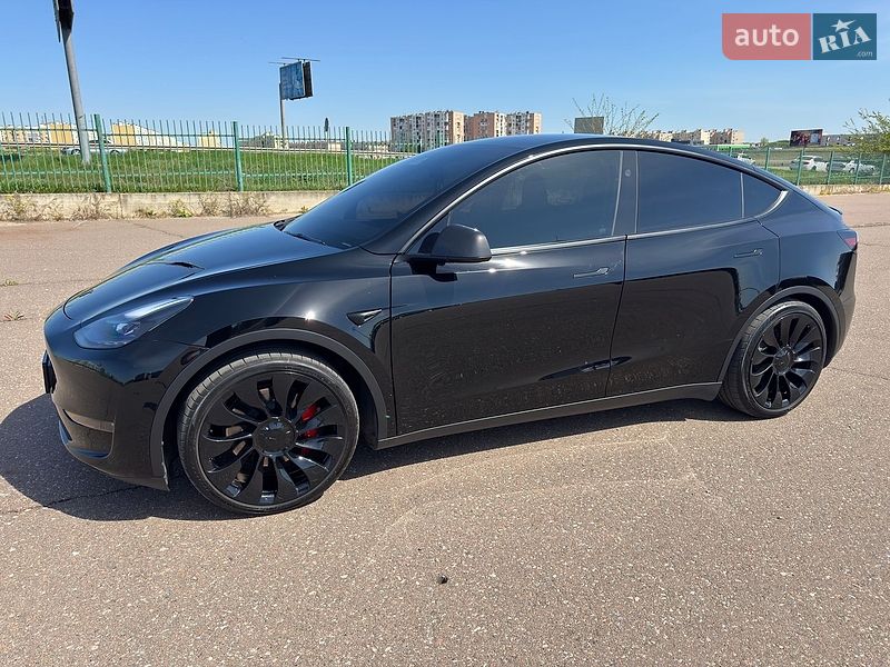 Внедорожник / Кроссовер Tesla Model Y 2023 в Одессе