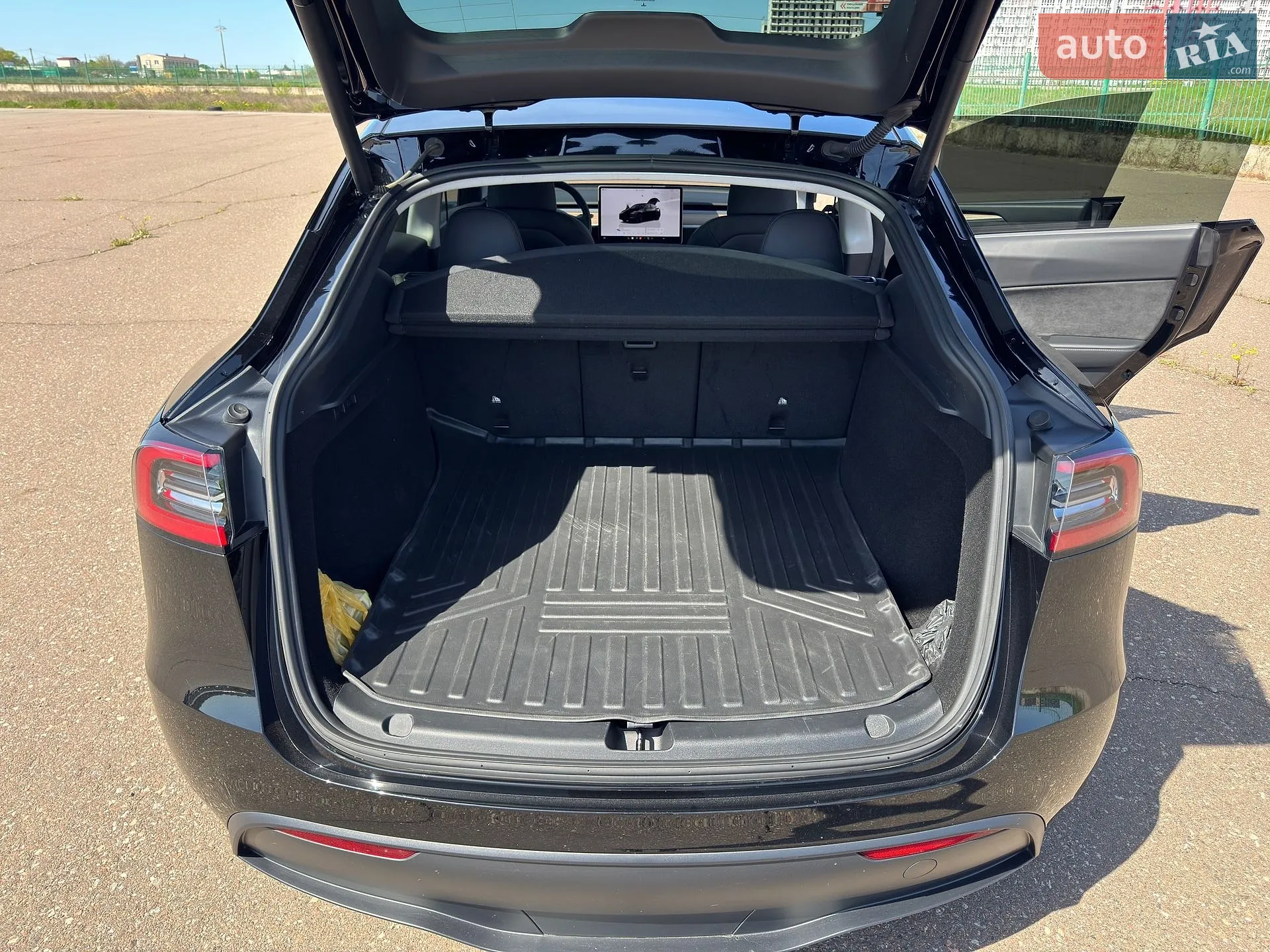 2023 Tesla Model Y - мініатюра 85