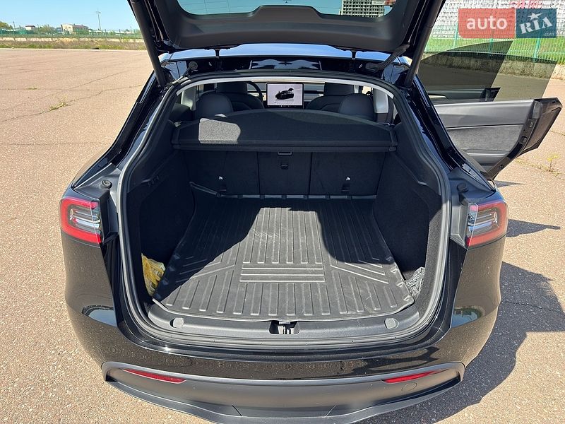 Внедорожник / Кроссовер Tesla Model Y 2023 в Одессе