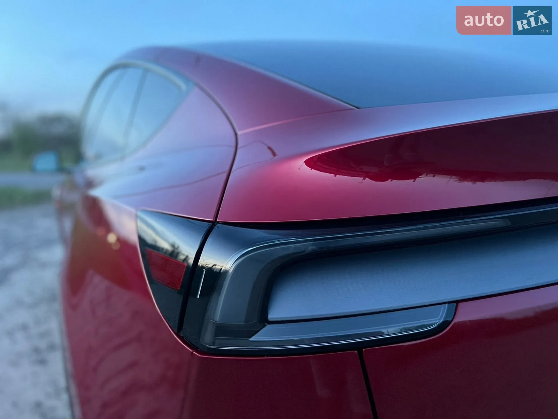 2025 Tesla Model Y - мініатюра 23