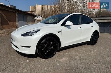 Внедорожник / Кроссовер Tesla Model Y 2021 в Киеве