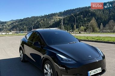 Позашляховик / Кросовер Tesla Model Y 2023 в Верховині