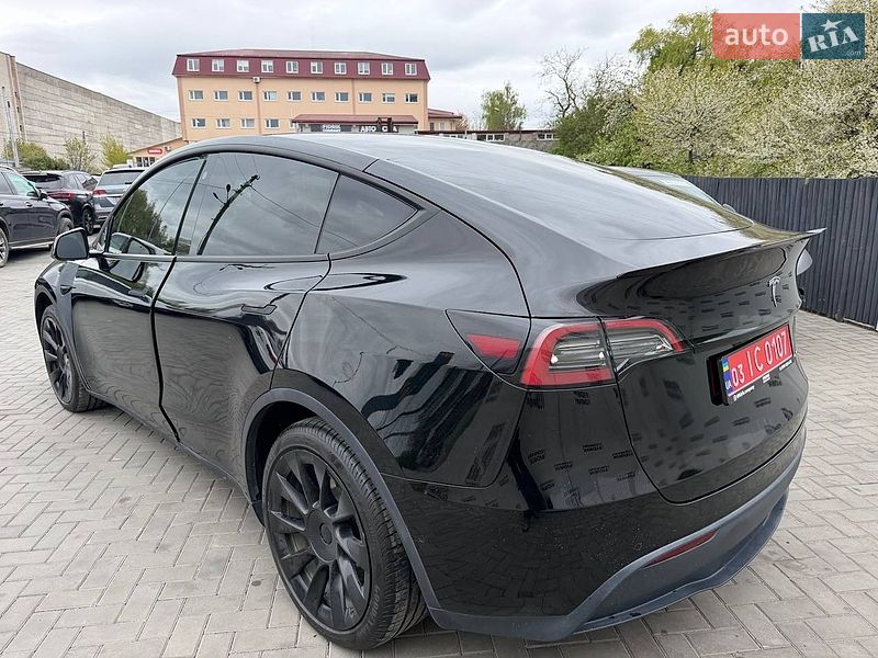 Внедорожник / Кроссовер Tesla Model Y 2022 в Луцке