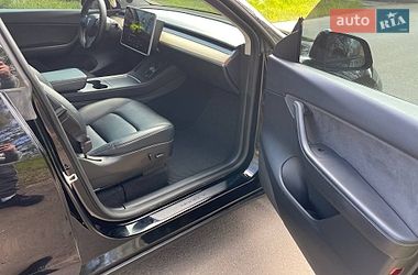 Внедорожник / Кроссовер Tesla Model Y 2022 в Запорожье