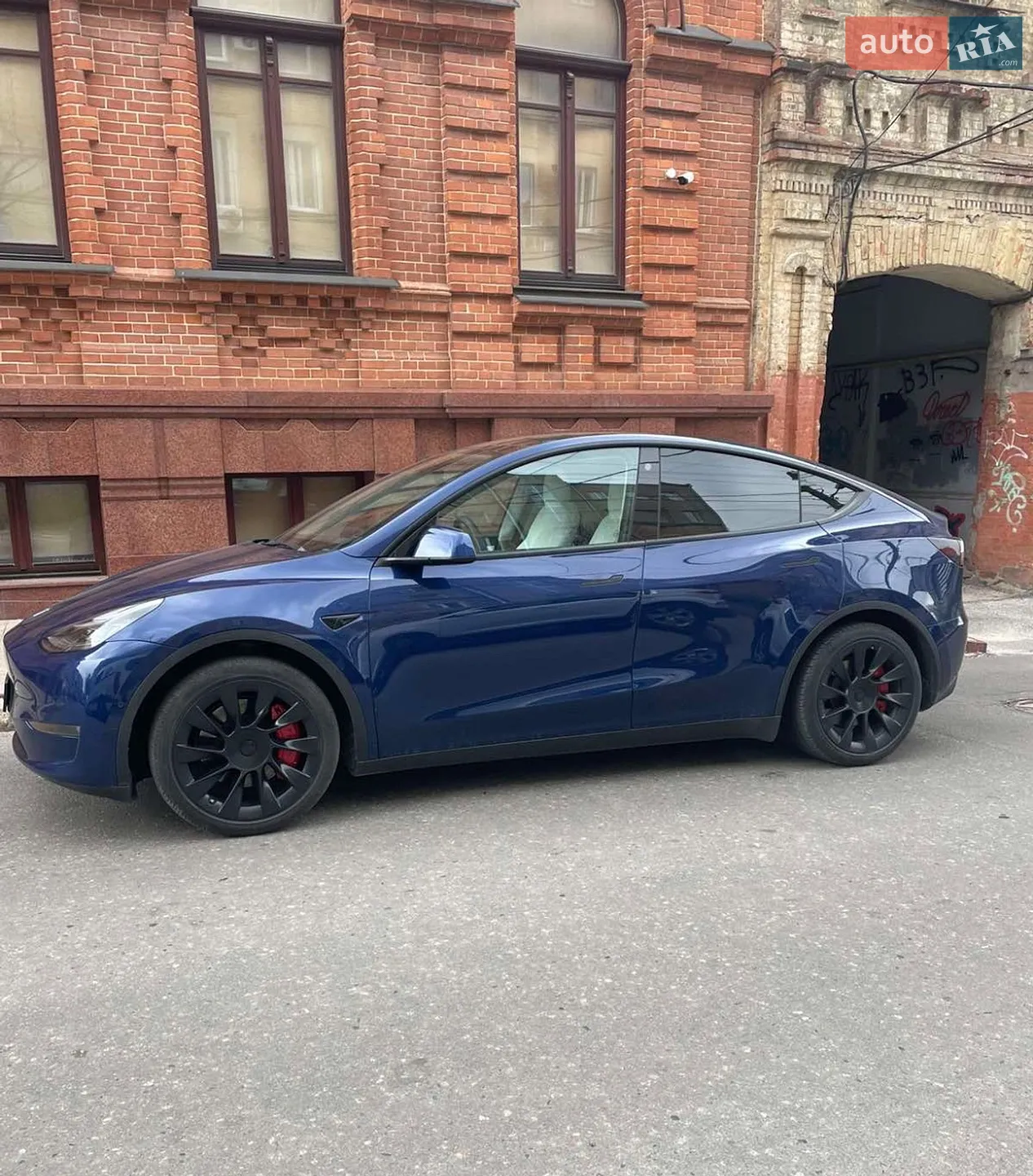 2021 Tesla Model Y - мініатюра 3