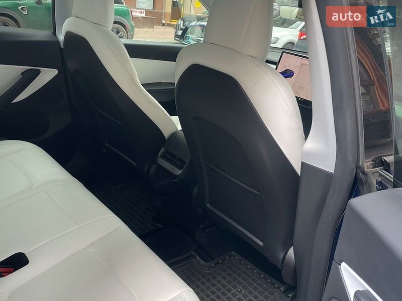 Внедорожник / Кроссовер Tesla Model Y 2021 в Харькове