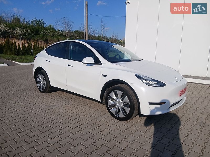Внедорожник / Кроссовер Tesla Model Y 2023 в Калиновке