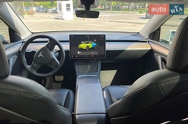Позашляховик / Кросовер Tesla Model Y 2024 в Дніпрі