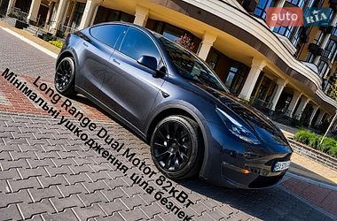 Внедорожник / Кроссовер Tesla Model Y 2024 в Киеве