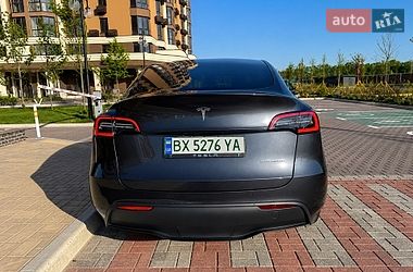Внедорожник / Кроссовер Tesla Model Y 2024 в Киеве