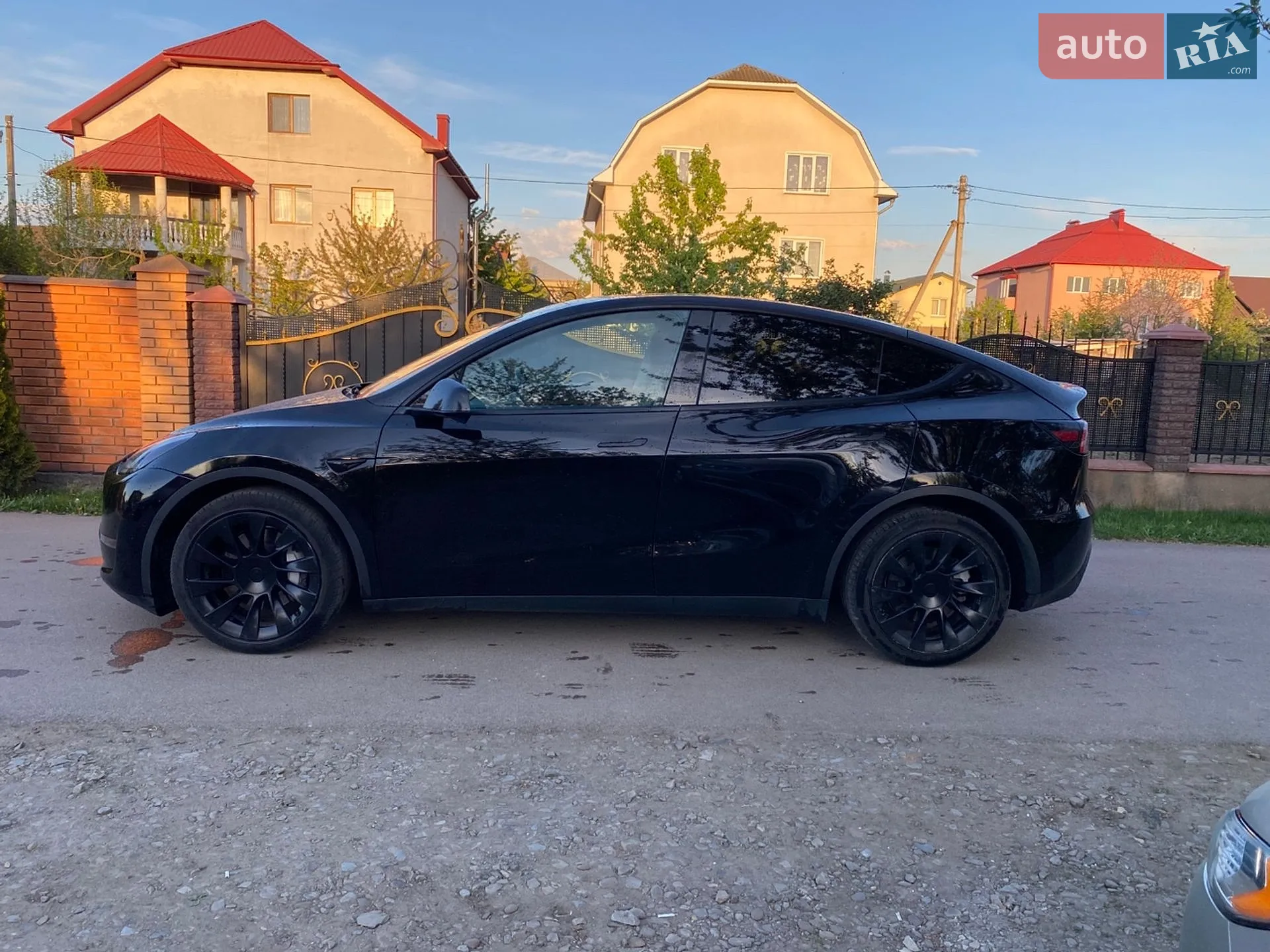 2020 Tesla Model Y - мініатюра 8