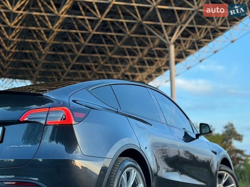 Внедорожник / Кроссовер Tesla Model Y 2024 в Самборе