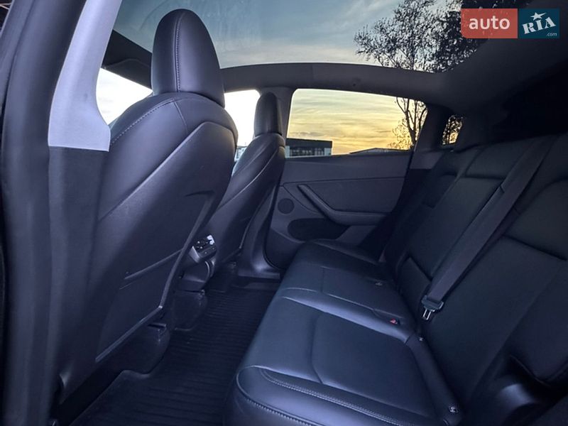 Внедорожник / Кроссовер Tesla Model Y 2024 в Самборе