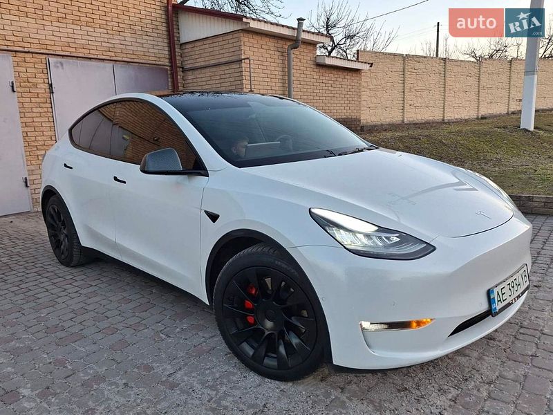 Внедорожник / Кроссовер Tesla Model Y 2021 в Днепре