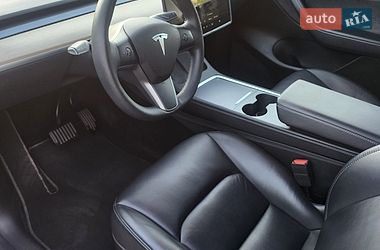 Внедорожник / Кроссовер Tesla Model Y 2022 в Киеве