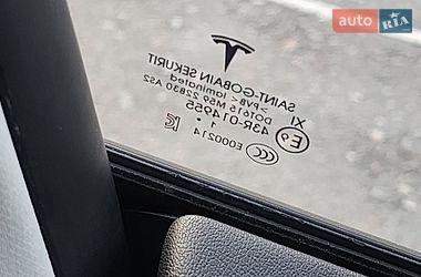 Внедорожник / Кроссовер Tesla Model Y 2022 в Киеве