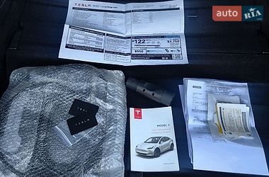 Внедорожник / Кроссовер Tesla Model Y 2022 в Киеве