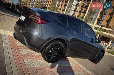 Внедорожник / Кроссовер Tesla Model Y 2024 в Киеве