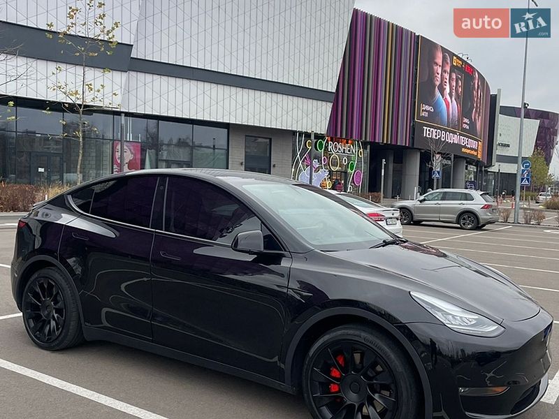 Внедорожник / Кроссовер Tesla Model Y 2021 в Киеве