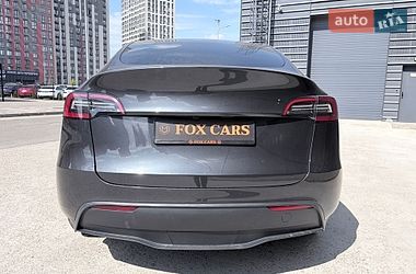 Внедорожник / Кроссовер Tesla Model Y 2024 в Киеве