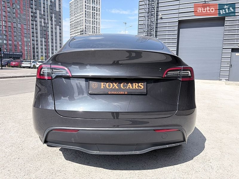 Внедорожник / Кроссовер Tesla Model Y 2024 в Киеве