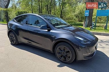 Позашляховик / Кросовер Tesla Model Y 2024 в Києві