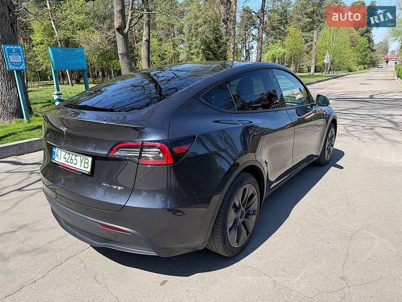 Позашляховик / Кросовер Tesla Model Y 2024 в Києві