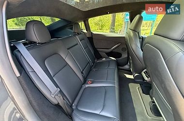 Позашляховик / Кросовер Tesla Model Y 2024 в Києві