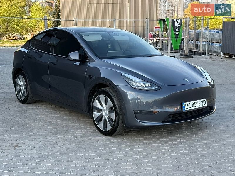 Внедорожник / Кроссовер Tesla Model Y 2021 в Львове