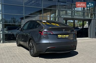 Позашляховик / Кросовер Tesla Model Y 2023 в Івано-Франківську