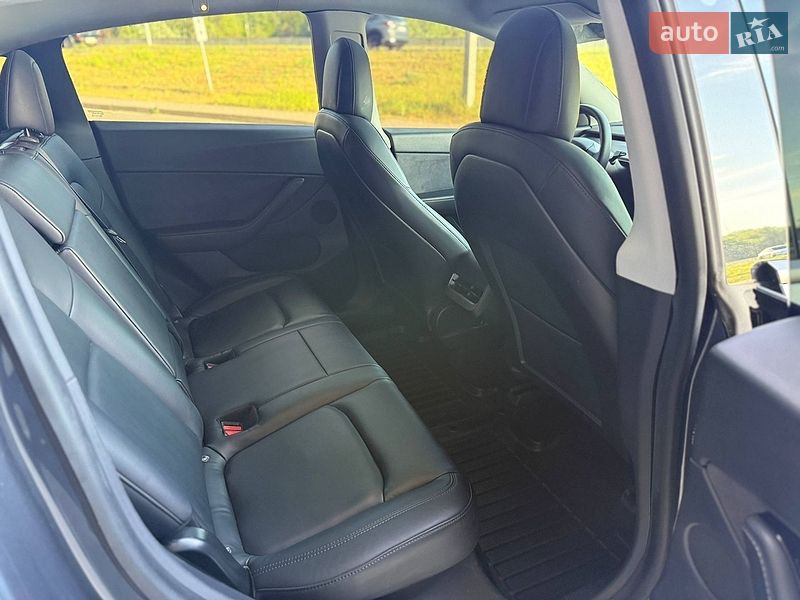Позашляховик / Кросовер Tesla Model Y 2020 в Києві